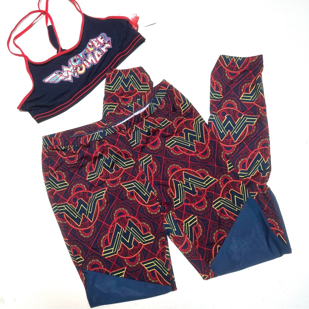 Wonder Woman Sports Bra and Leggings Set